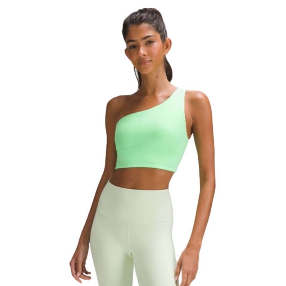 lululemon Align™
Asymmetrical Bra *Light
Support, A/B Cup